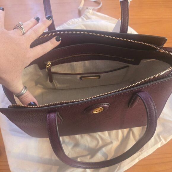 Tory Burch Robinson Small Pebbled Leather Tote in Claret - Picture 3 of 5